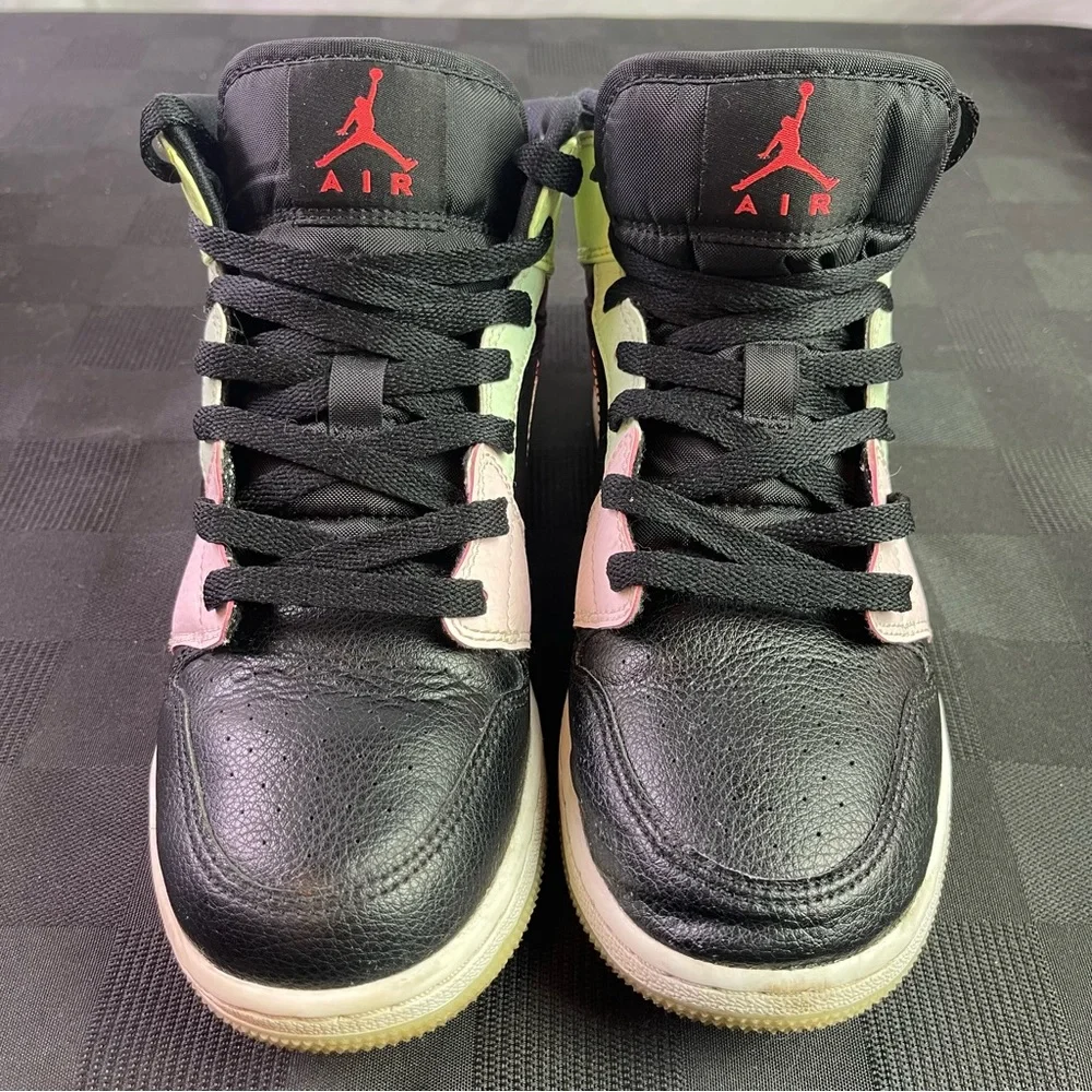 Nike Air Jordan 1 Mid Black Glow in the Dark Youth Size 5.5 - Picture 2 of 9